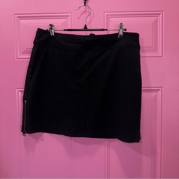 Athleta Black Mini Skirt - Picture 1 of 7